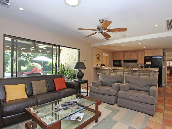 Palm Springs Home 984160