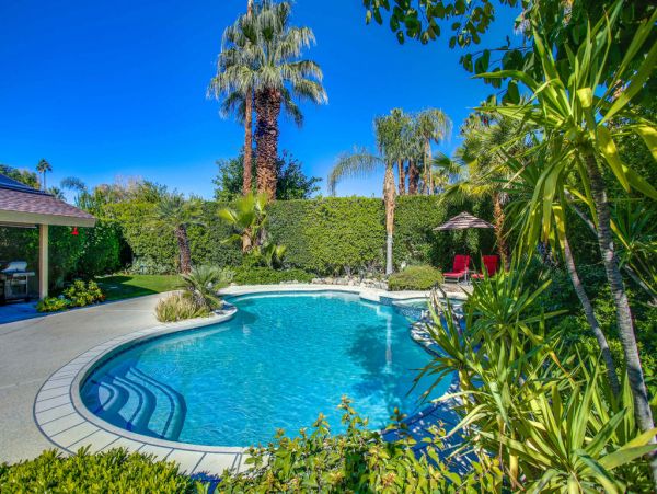 Palm Springs Home 984160