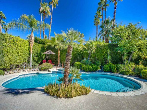 Palm Springs Home 984160