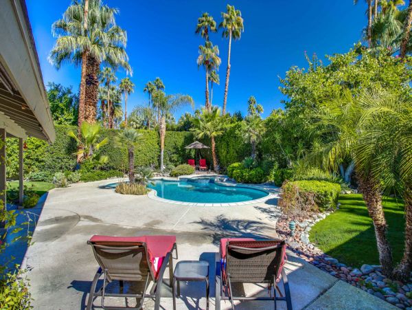 Palm Springs Home 984160