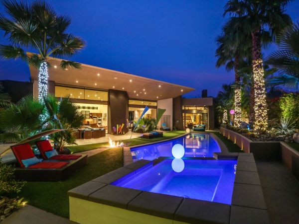 Palm Springs Home 984161