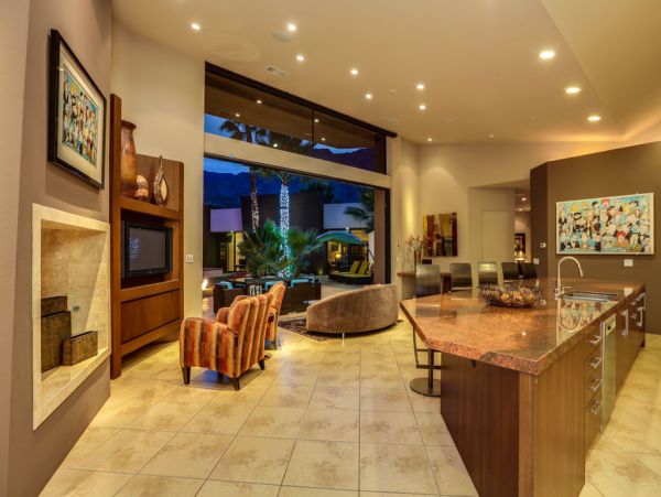 Palm Springs Home 984161