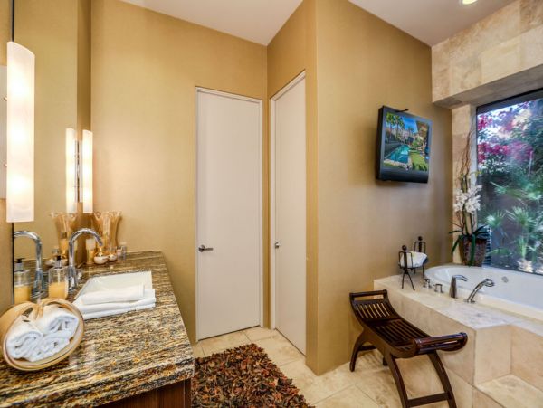 Palm Springs Home 984161