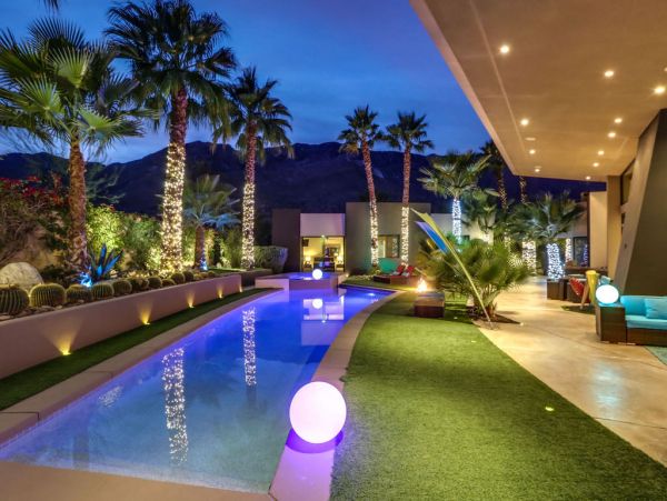 Palm Springs Home 984161