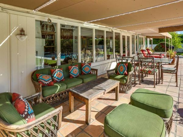 Palm Springs Home 984163