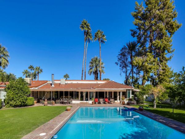 Palm Springs Home 984163