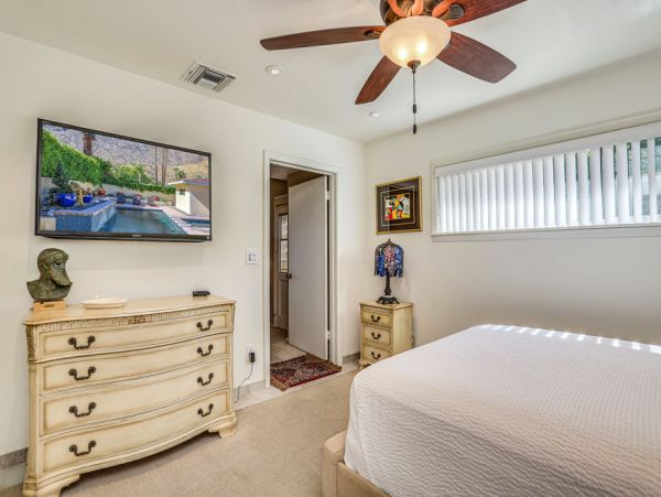 Palm Springs Home 984164