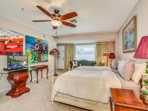 Palm Springs Home 984164