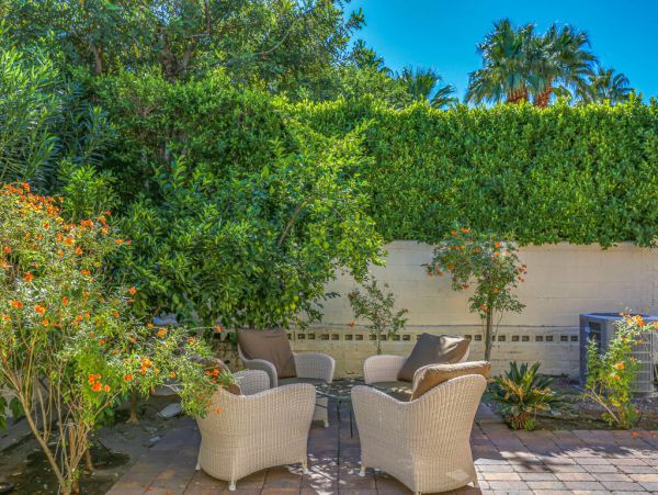 Palm Springs Home 984164