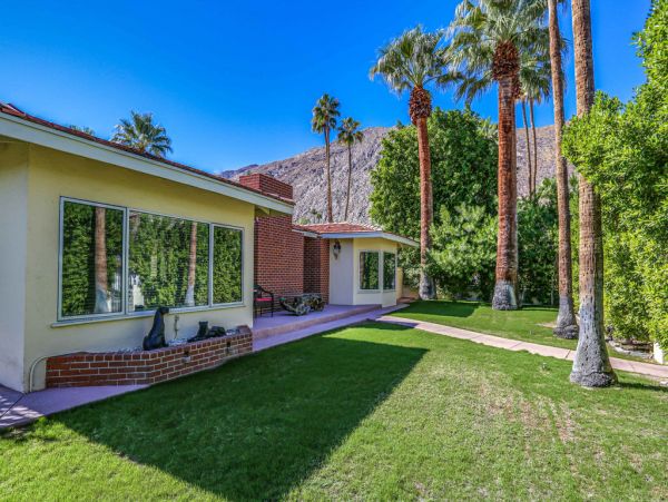 Palm Springs Home 984164