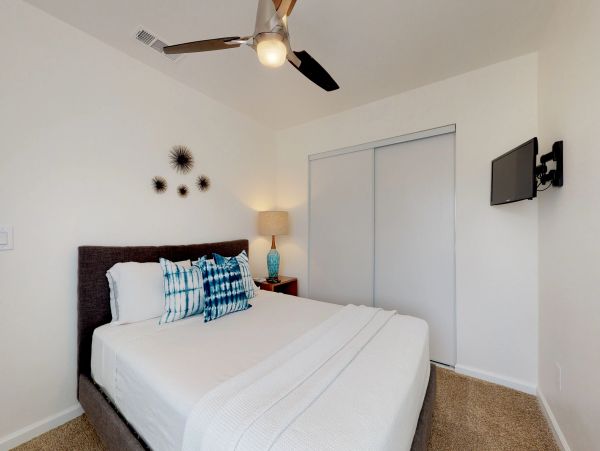 Palm Springs Home 984165
