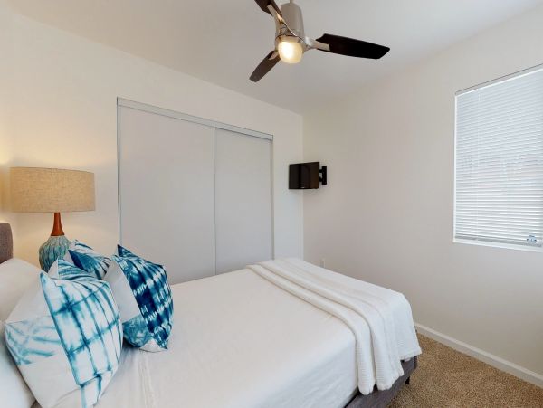 Palm Springs Home 984165