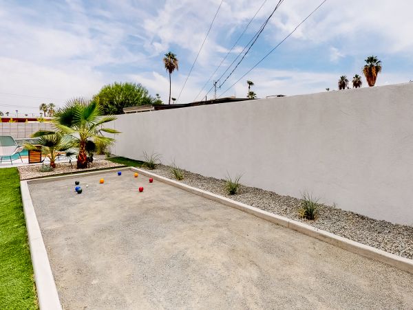 Palm Springs Home 984165