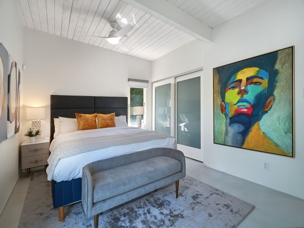 Palm Springs Home 984166