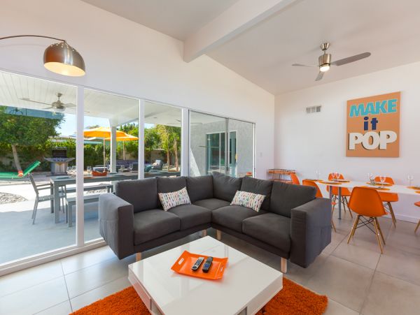 Palm Springs Home 984167