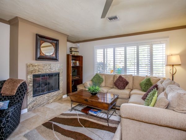 Palm Springs Home 984168
