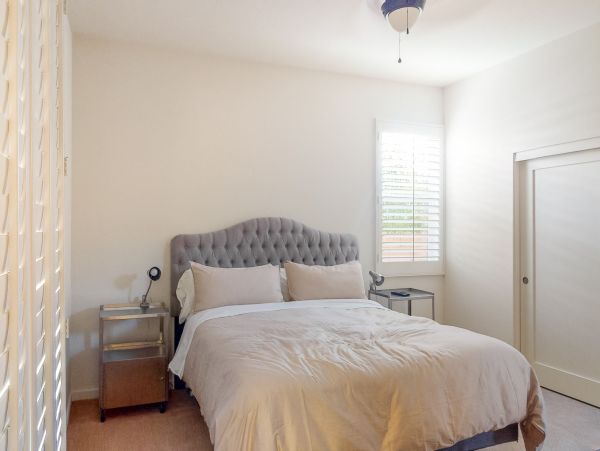 Palm Springs Home 984169