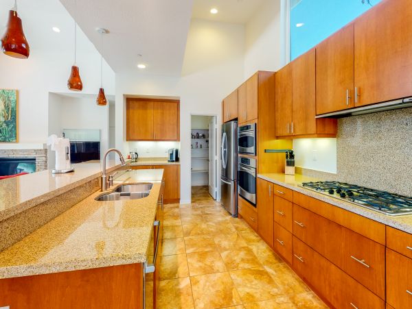 Palm Springs Home 984169