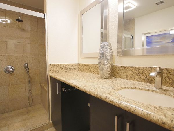 Palm Springs Home 984170