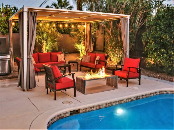 Palm Springs Home 984171