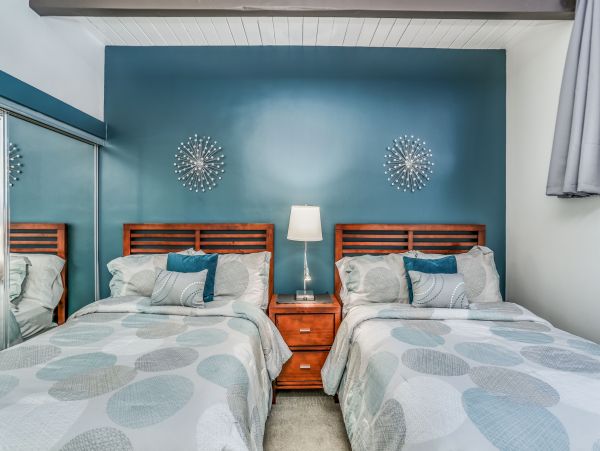Palm Springs Home 984171