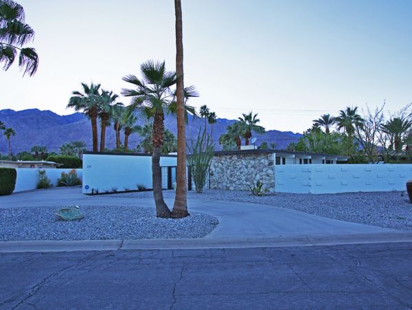 Palm Springs Home 984172
