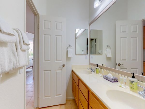 Palm Springs Home 984173
