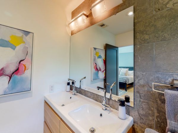 Palm Springs Home 984175