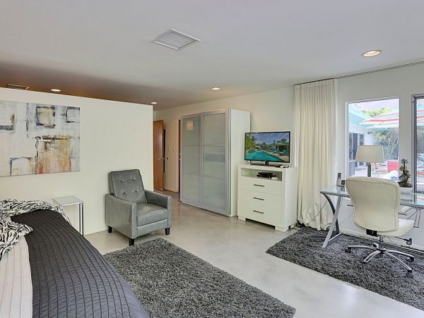 Palm Springs Home 984178