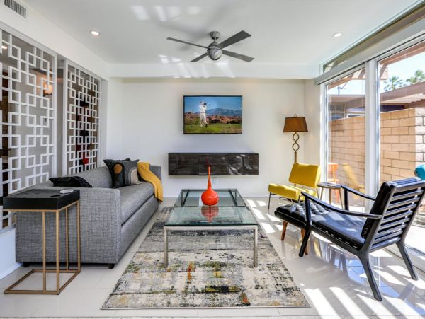 Palm Springs Home 984179