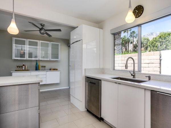 Palm Springs Home 984179