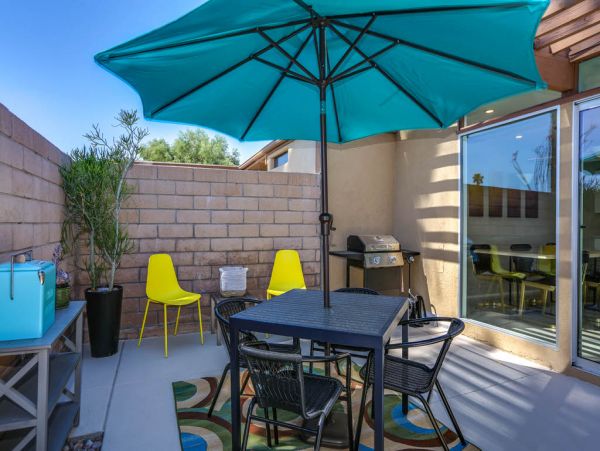 Palm Springs Home 984179