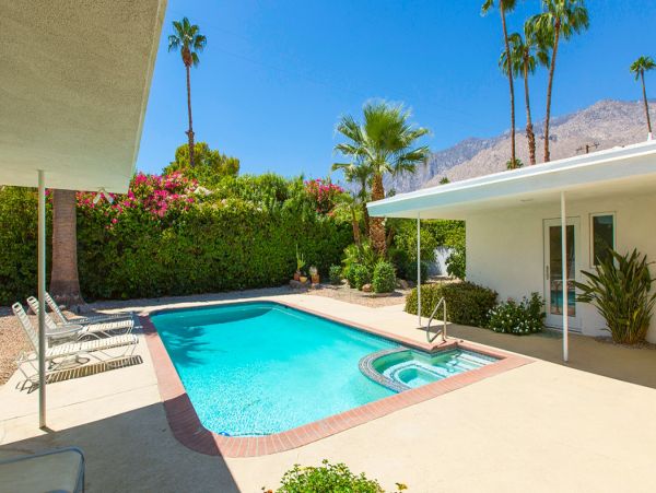 Palm Springs Home 984180