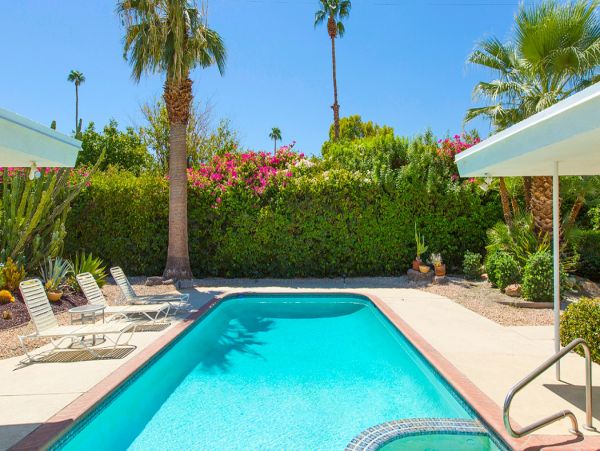 Palm Springs Home 984180