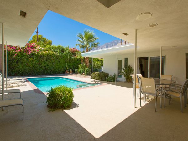 Palm Springs Home 984180