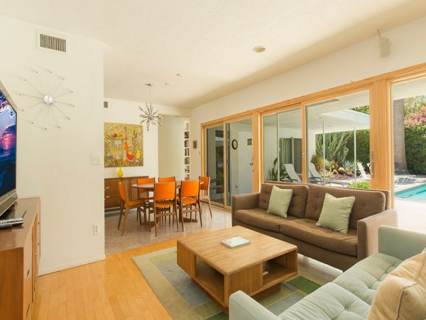 Palm Springs Home 984180