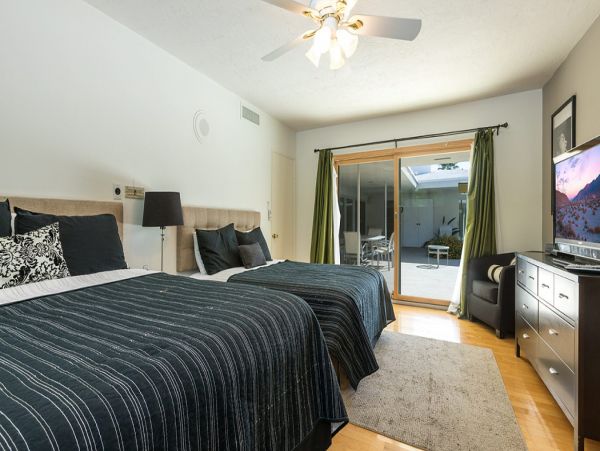 Palm Springs Home 984180