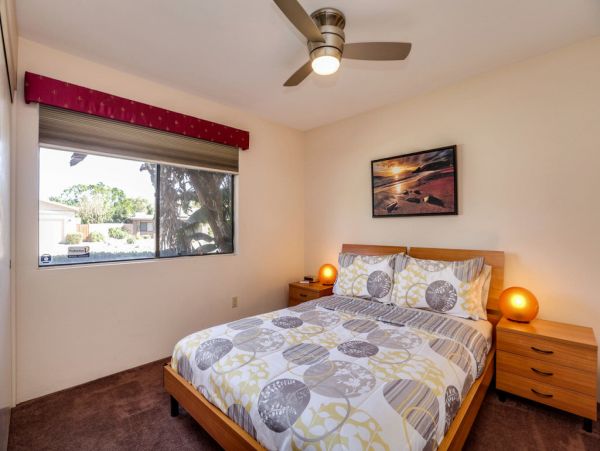 Palm Springs Home 984181