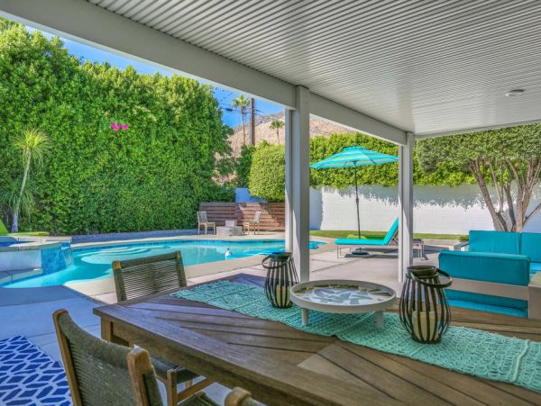 Palm Springs Home 984182
