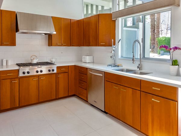 Palm Springs 4 Bedroom Home with Private Pool & Spa