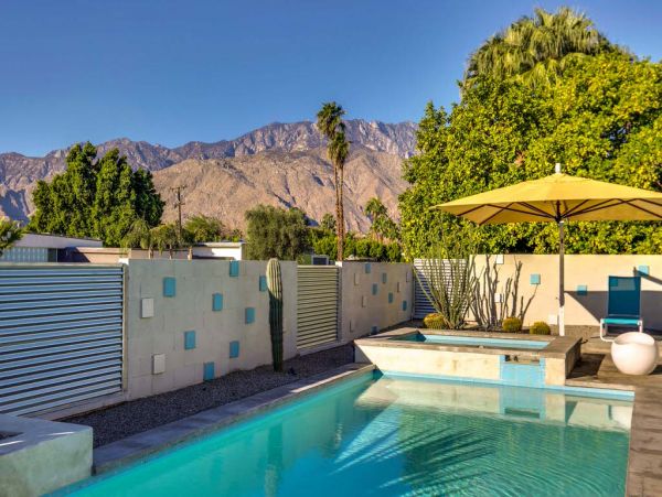 Palm Springs Home 984184