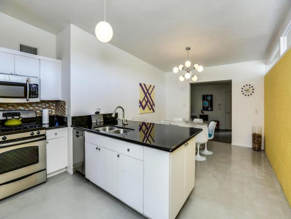 Palm Springs Home 984184