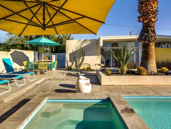 Palm Springs Home 984184