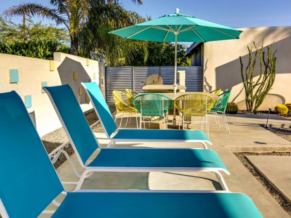 Palm Springs Home 984184