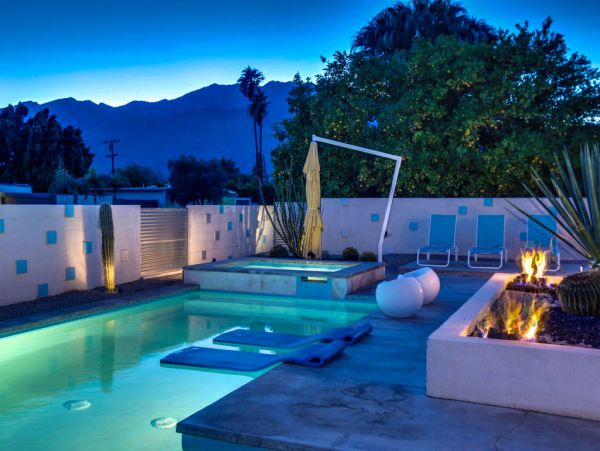 Palm Springs Home 984184