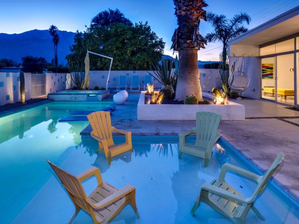 Palm Springs Home 984184
