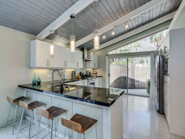Palm Springs Home 984185