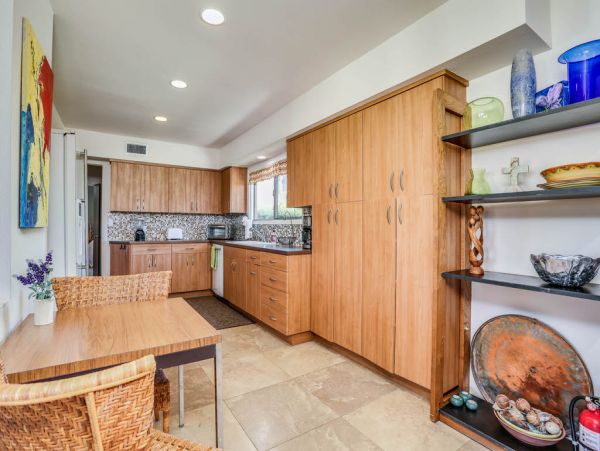 Palm Springs Home 984187