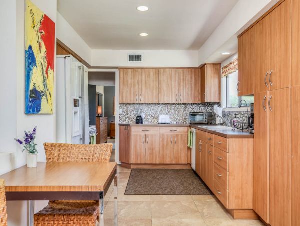 Palm Springs Home 984187