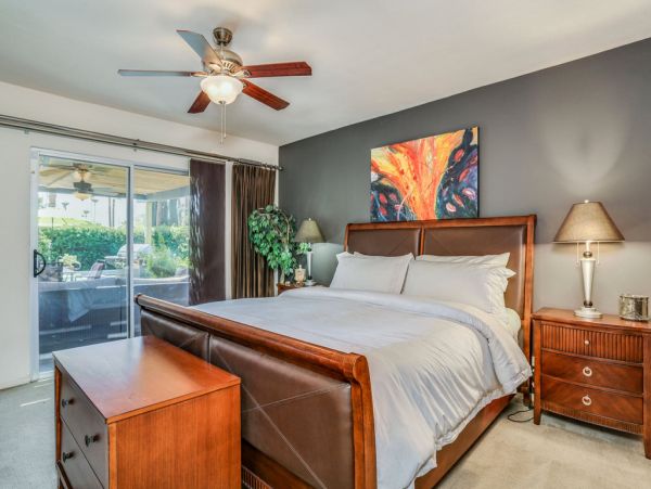 Palm Springs Home 984187